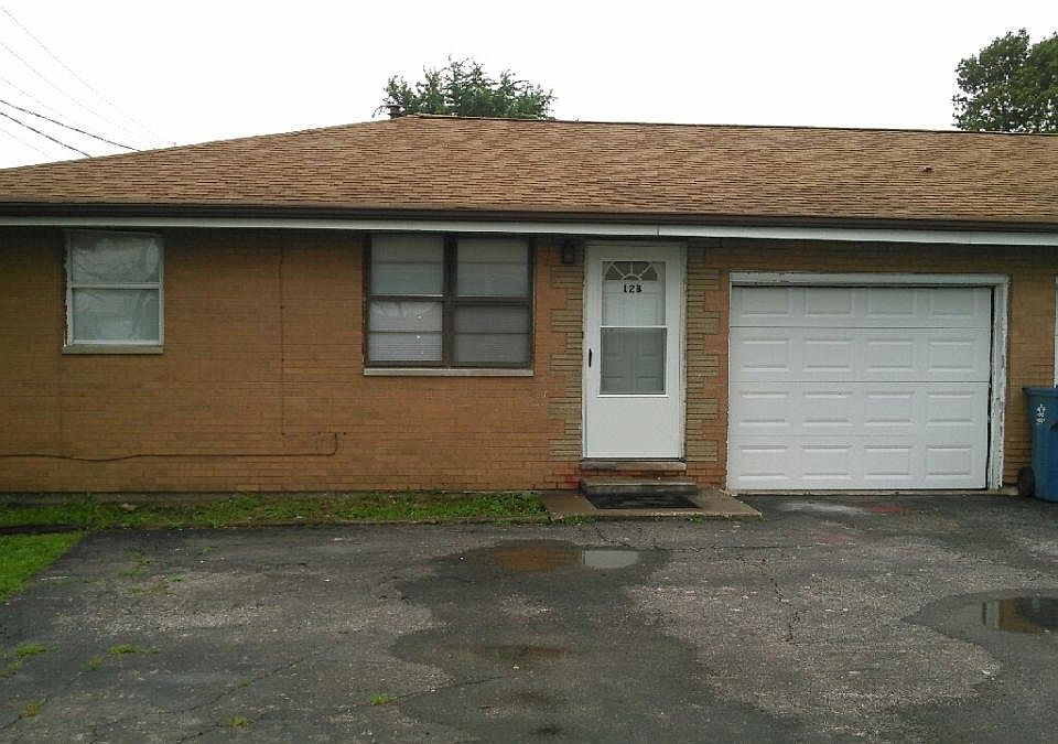 1st image of 12 Eastgate Dr #B