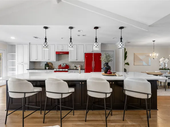 2125 Lake Crest Dr, Grapevine, TX 76051