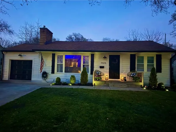 7515 Juniper Dr, Prairie Village, KS 66208