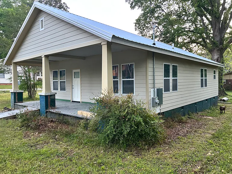 315 Doles Blvd — Photo 3