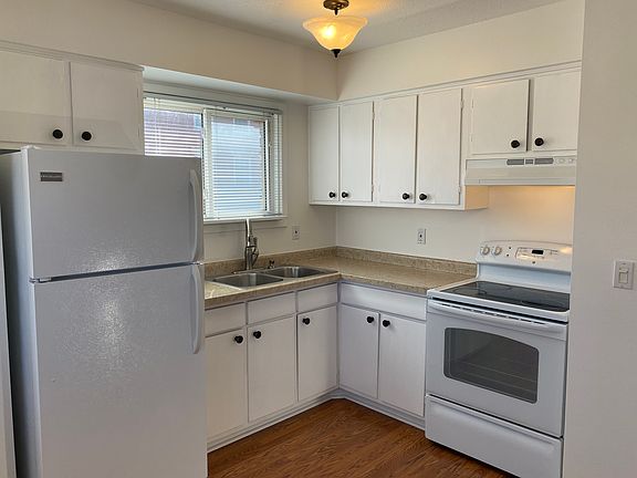 5th image of 322 Clifton Ave APT 308