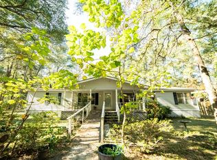 284 Sierra Rd, Jesup, GA 31545