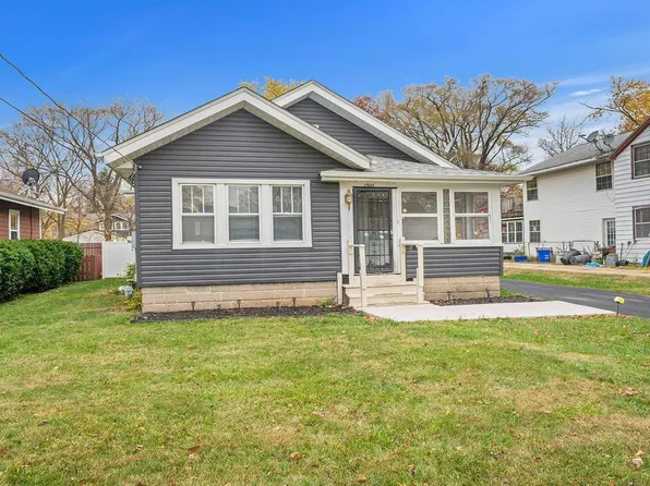 1910 Bruner St, Rockford, IL 61103