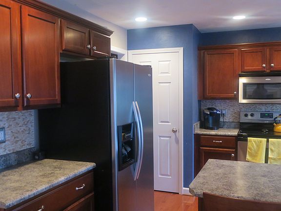 2nd image of 1824 Millwood Dr