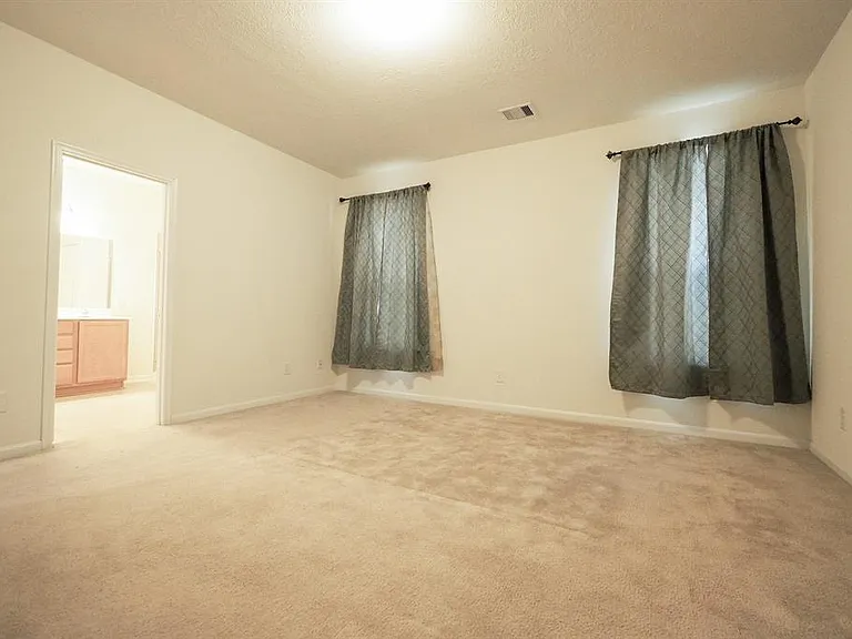 4426 S Vineyard Meadow Ln — Photo 11