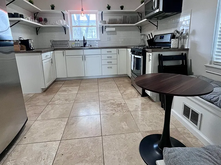 5342 Crestview Ave — Photo 2