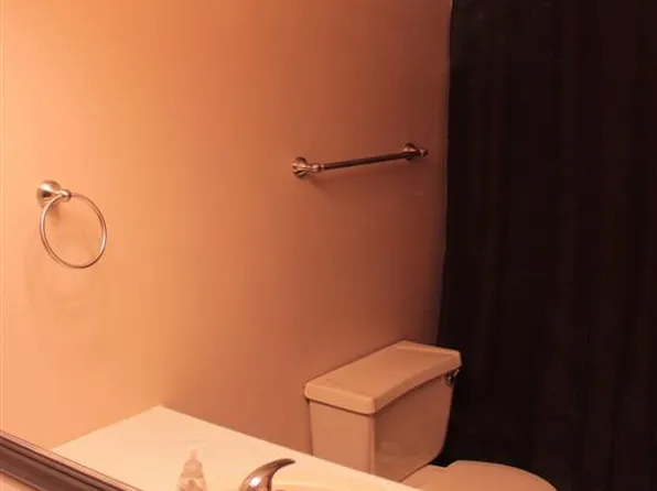 2027 N 30th Ct, Fort Dodge, IA 50501