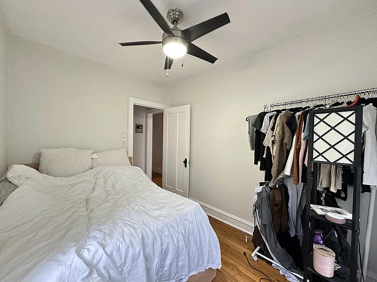 2131 W Giddings St #A3 — Photo 17