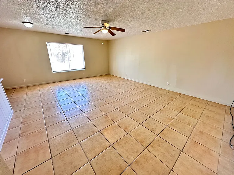 1785 Alpha Ct SE — Photo 5