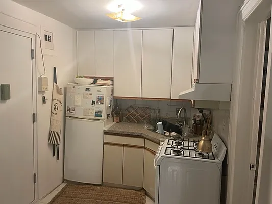 Rented by K & O Realty Associates Inc. | media 21