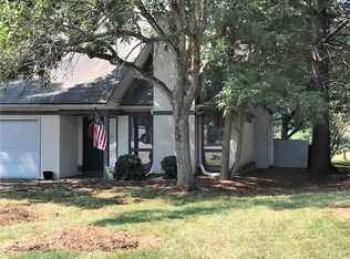 708 Hardscuffle Ct, Bowling Green, KY 42103