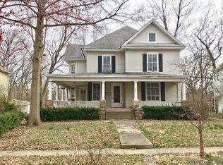 805 W Douglas Ave, Jacksonville, IL