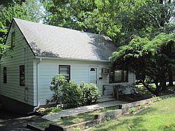 1st image of 208 Spruce St