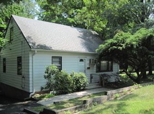 208 Spruce St, Midland Park, NJ 07432