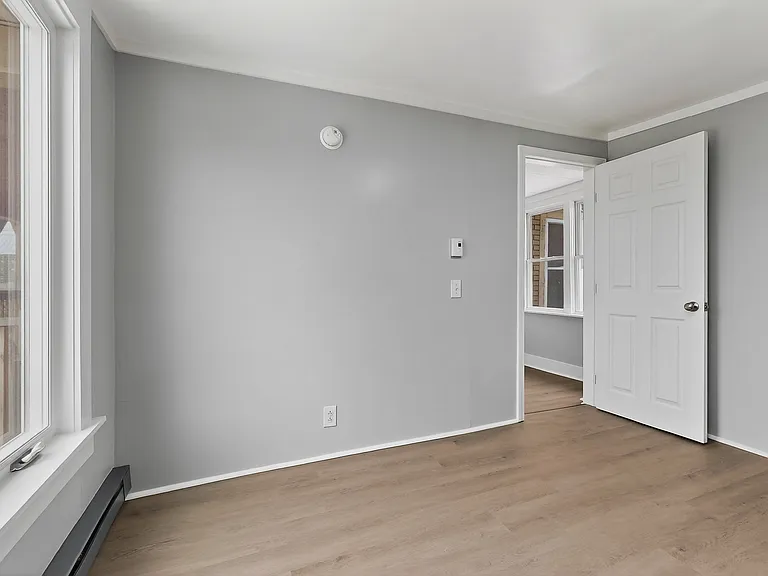83 Brook St #C — Photo 9