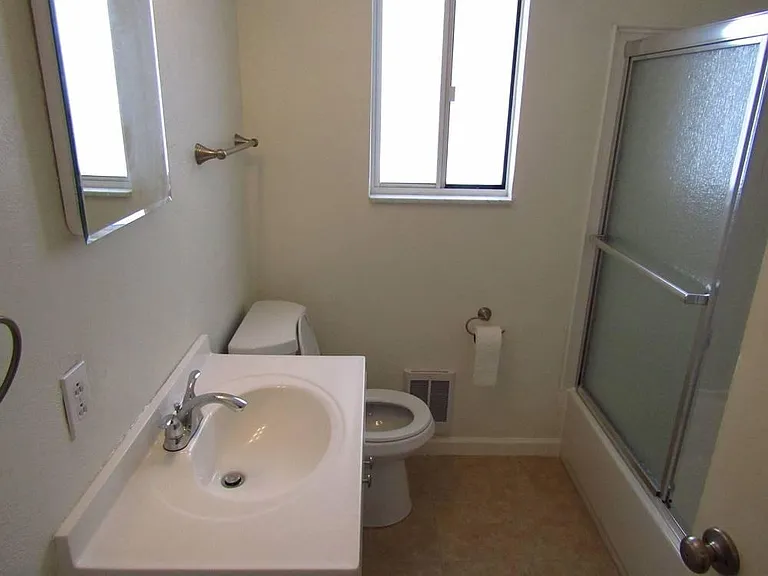 1254 Argonne Dr — Photo 14