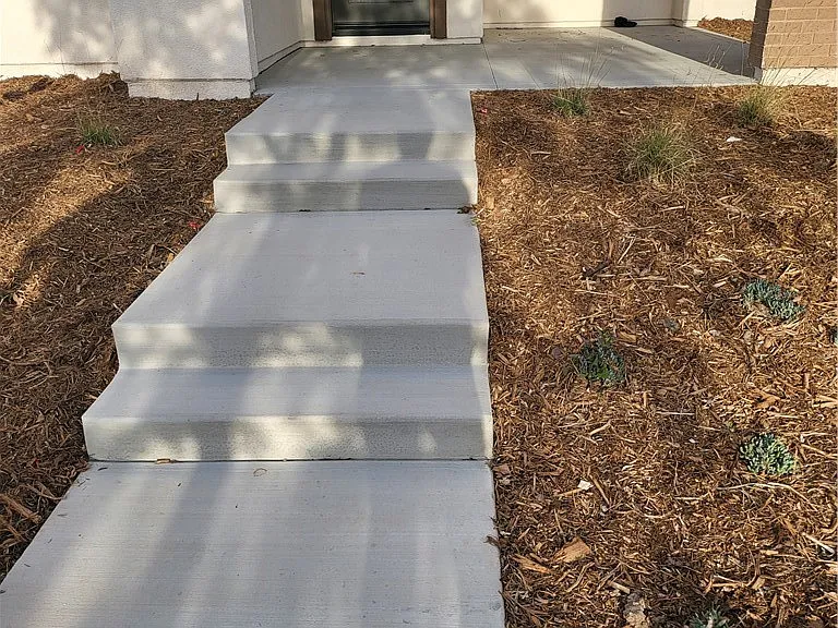 236 Tank — Photo 2