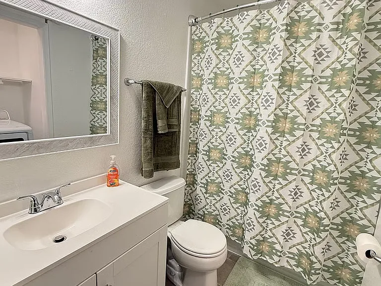 405 W Spruce Ave #A — Photo 5