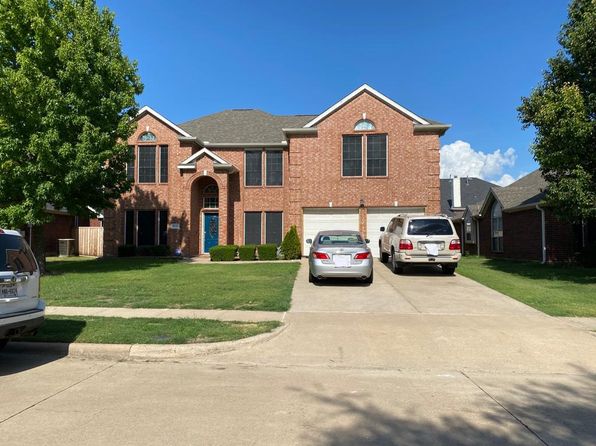 1012 Levant Ln