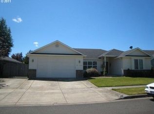 5954 Saint Helena St, Eugene, OR 97402