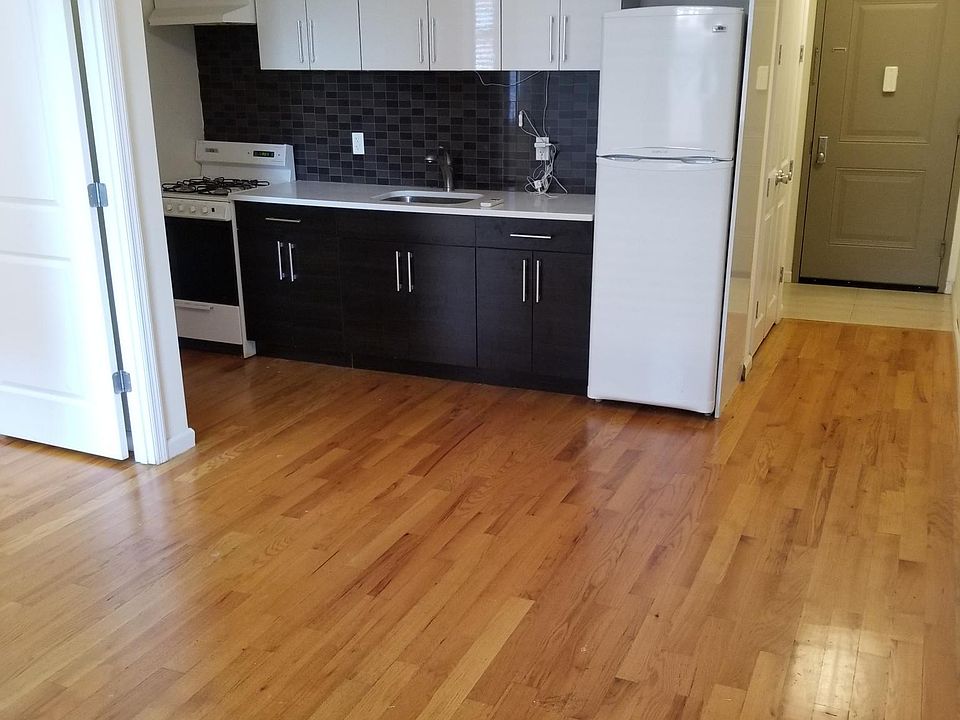 1st image of 3051 Brighton 3rd St APT 209