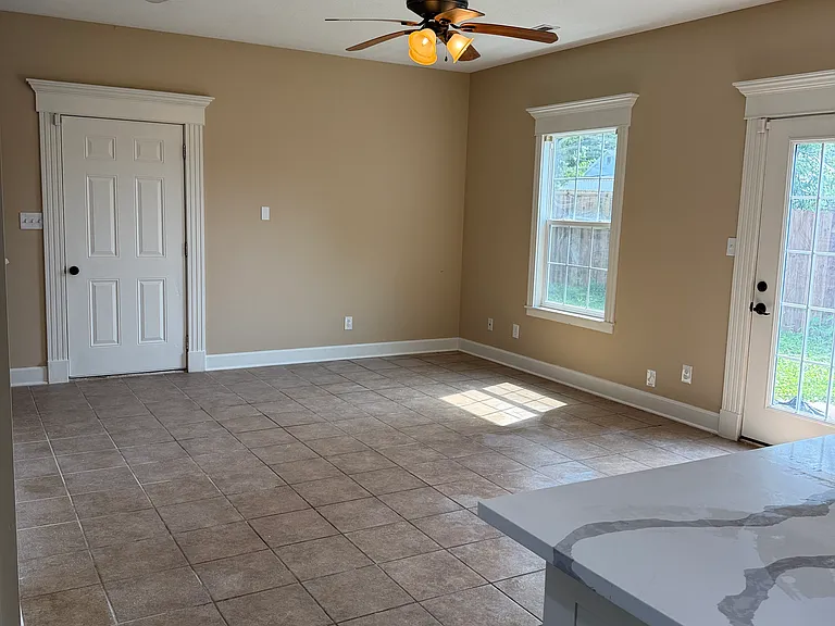601 Prospect St — Photo 9