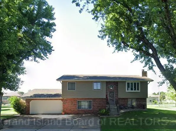 4173 Arizona Ave, Grand Island, NE 68803
