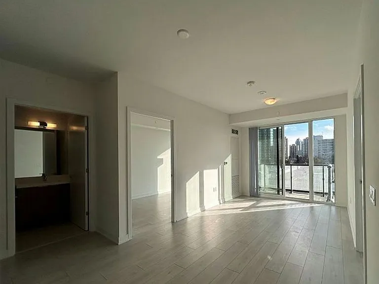 5858 Yonge St #321 — Photo 10