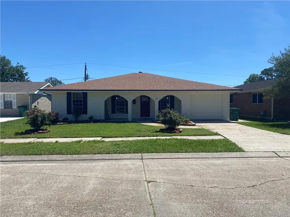 277 Cottonwood Dr, Gretna, LA 70056