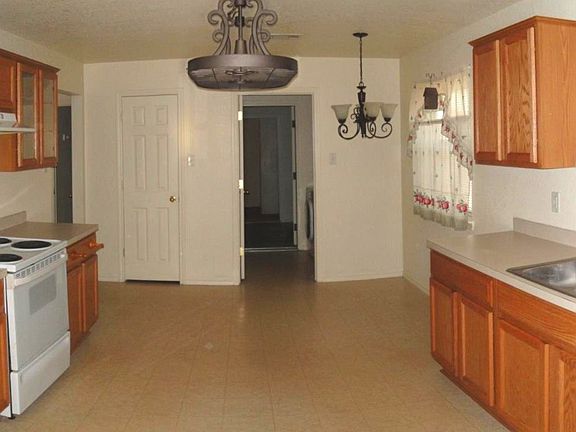 002_Kitchen_06162022