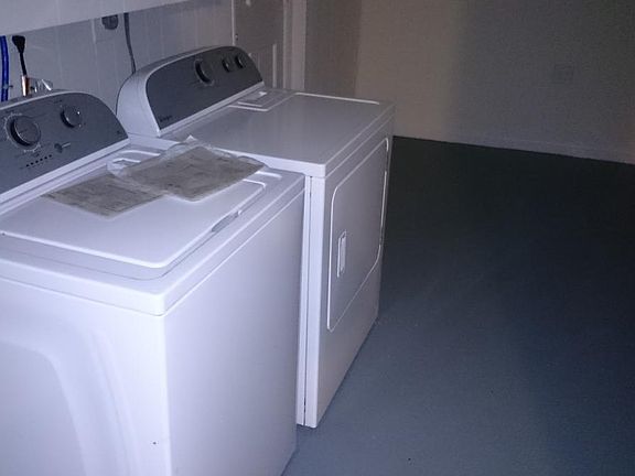 Washer Dyer in Unit