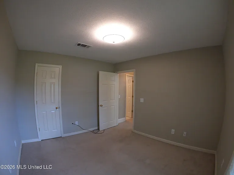 124 Hunters Row — Photo 40
