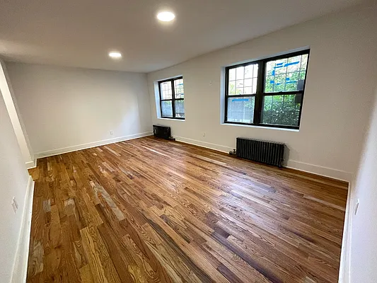 Rented by Abba Realty Associates INC | media 8