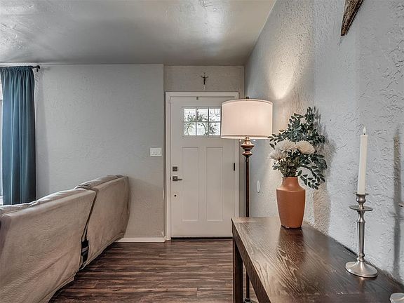 3rd image of 5219 N Darwin Cir N