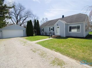 109 S 3rd St, Waterville, OH 43566