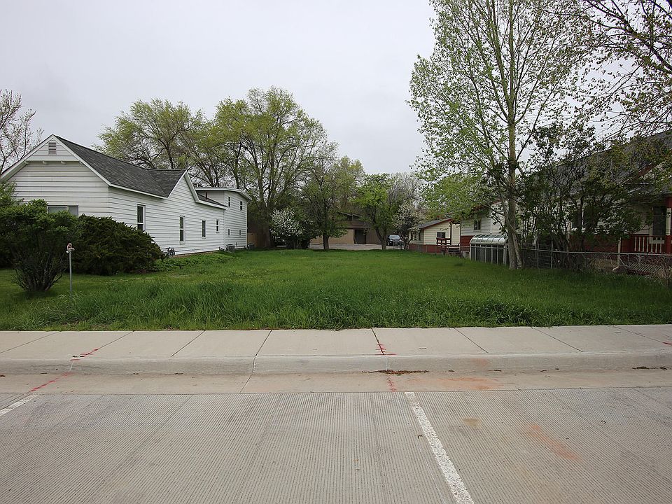 1st image of 468 Marion St