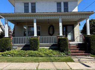 19 S 3rd St, Frackville, PA 17931