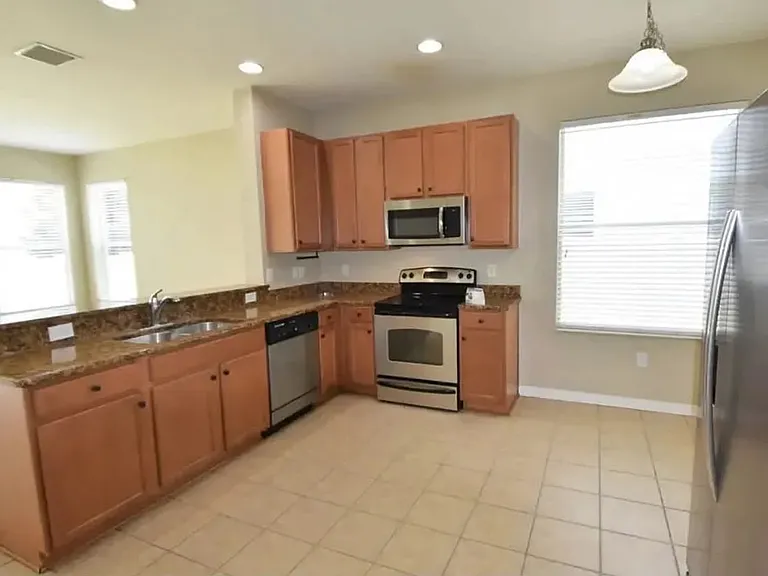 10123 Cannon Dr — Photo 5