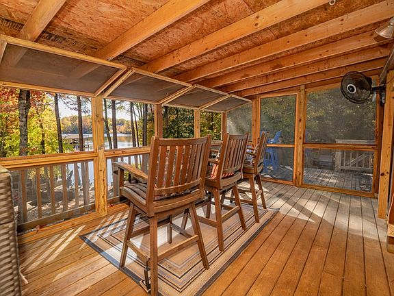 5th image of 1367 Great Creek Dr