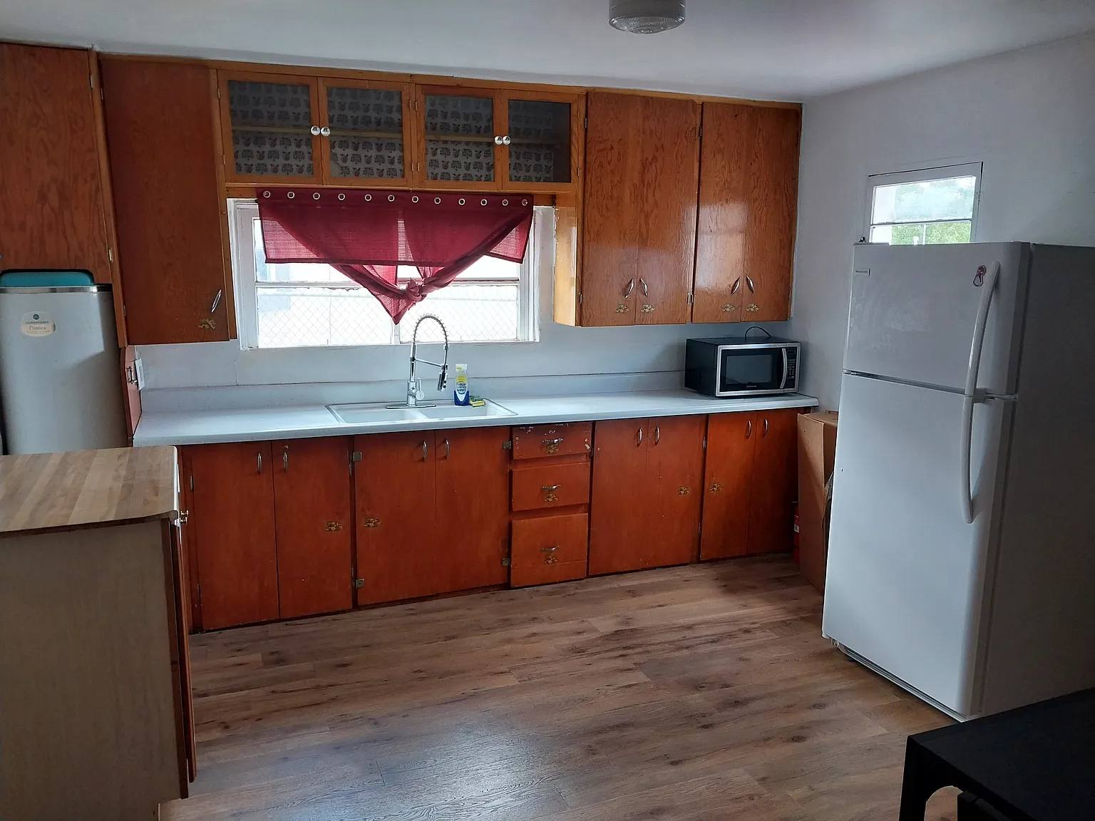 2 bed, 600 sqft, $1,100 — Photo 2