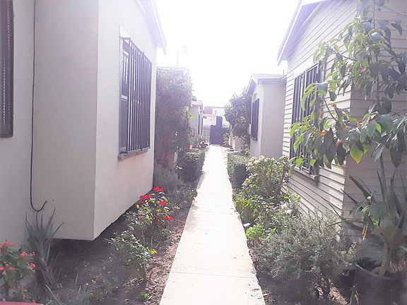 3rd image of 4228 S Hoover St #4228