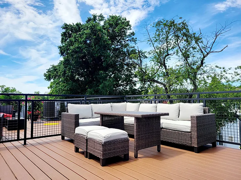 Exclusive roof deck