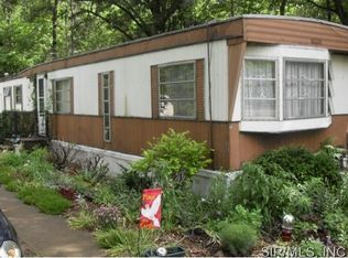 101 E Pocahontas Rd, Highland, IL 62249