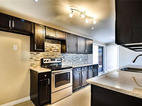 3rd image of 4530 S Nellis Blvd