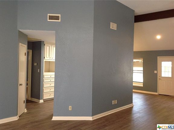 3rd image of 312 Teakwood Dr
