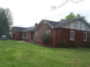 305 Swan Rd, Old Fort, TN 37362