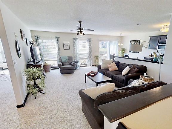 4th image of 4621 Loren Dr