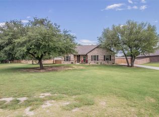 240 S Spring Branch Trl, Springtown, TX 76082