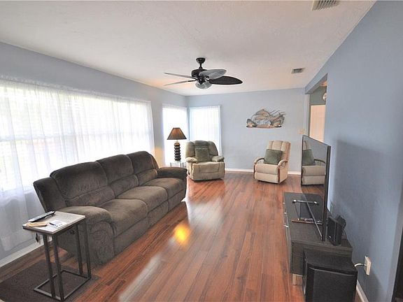 4th image of 3530 52nd St N
