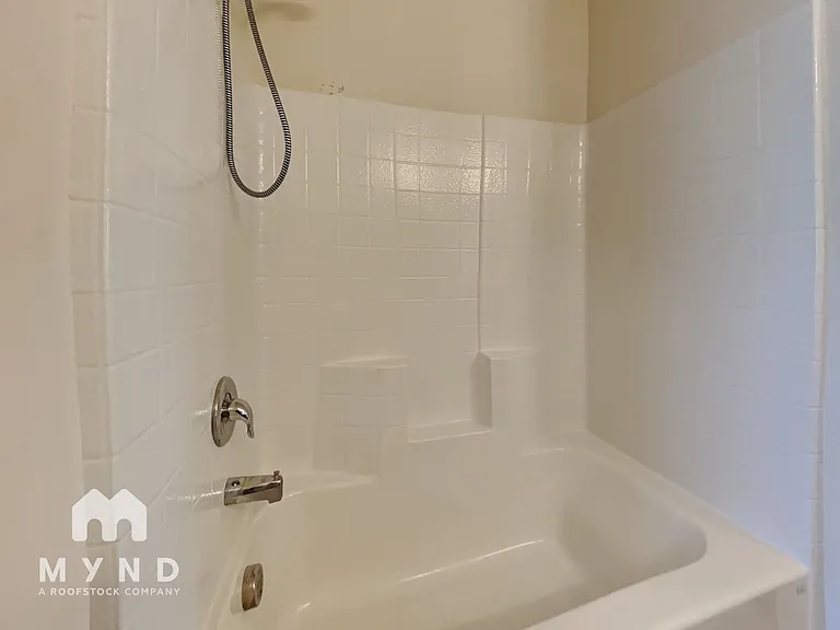 1669 E Prickly Pear Pl — Photo 12